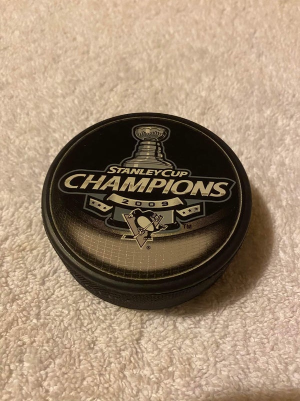 Pittsburgh Penguins 2009 Stanley Cup Champions Playoffs Collector Edition Hockey Puck