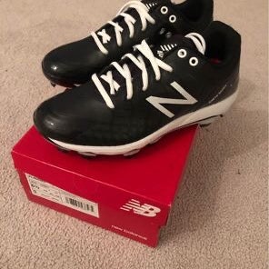 Black Men's Molded Cleats Low Top 4040k5