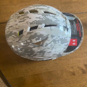 New 6 3/4 Under Armour UABH110 Batting Helmet