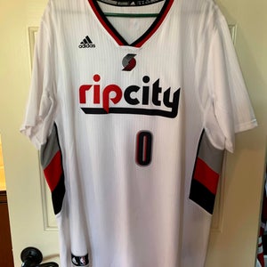 (NBA) Portland Trail Blazers #0 Damian Lillard