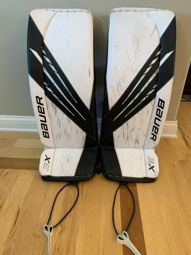 33" Bauer Vapor 3X Goalie Leg Pads Small