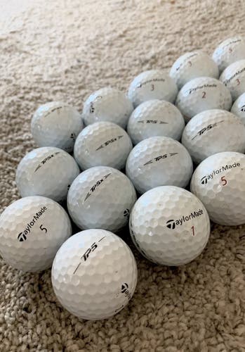 **jslowik62** 12 Used TaylorMade TP5/x - 12 Callaway Supersoft Golf Balls