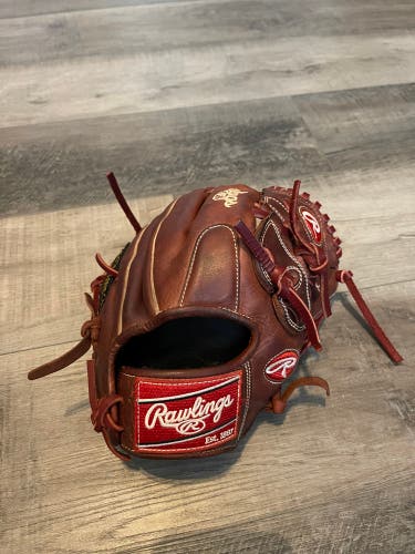 Rawlings 11.75" Heart of the Hide Baseball Glove