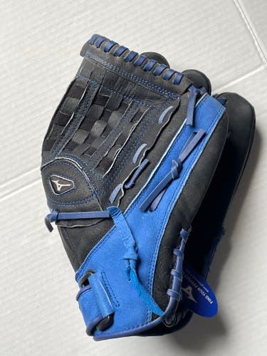 Used Mizuno Right Hand Throw Softball Glove 13" 1300S1RY