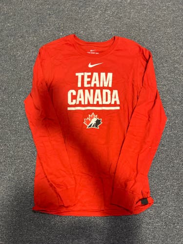 NWT Red Nike Team Canada Hockey Long Sleeve Shirt S, M & L
