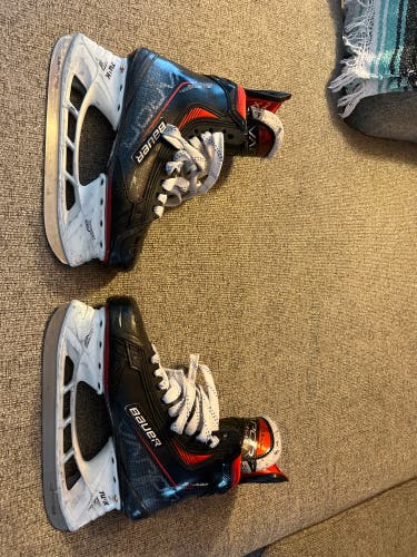 Used Bauer Regular Width Size 6.5 Vapor 3X Pro Hockey Skates