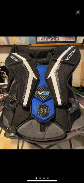 Vaughn Velocity V9 Pro Goalie Chest Protector