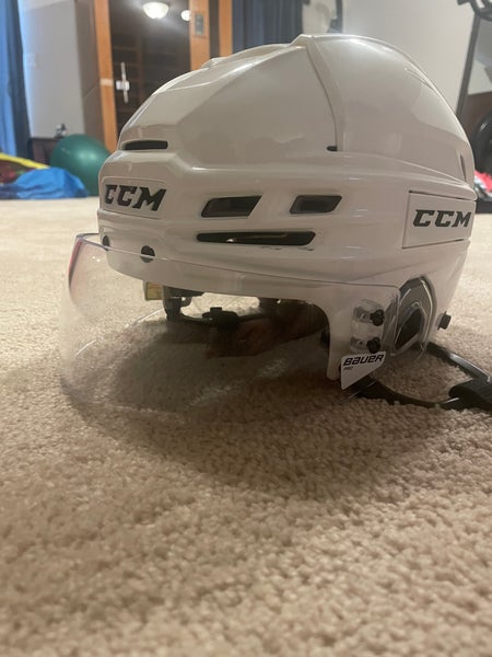 New Large CCM  Tacks 910 Helmet