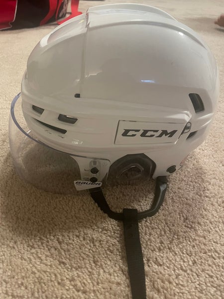 New Large CCM  Tacks 910 Helmet