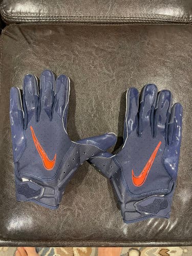 Syracuse football gloves