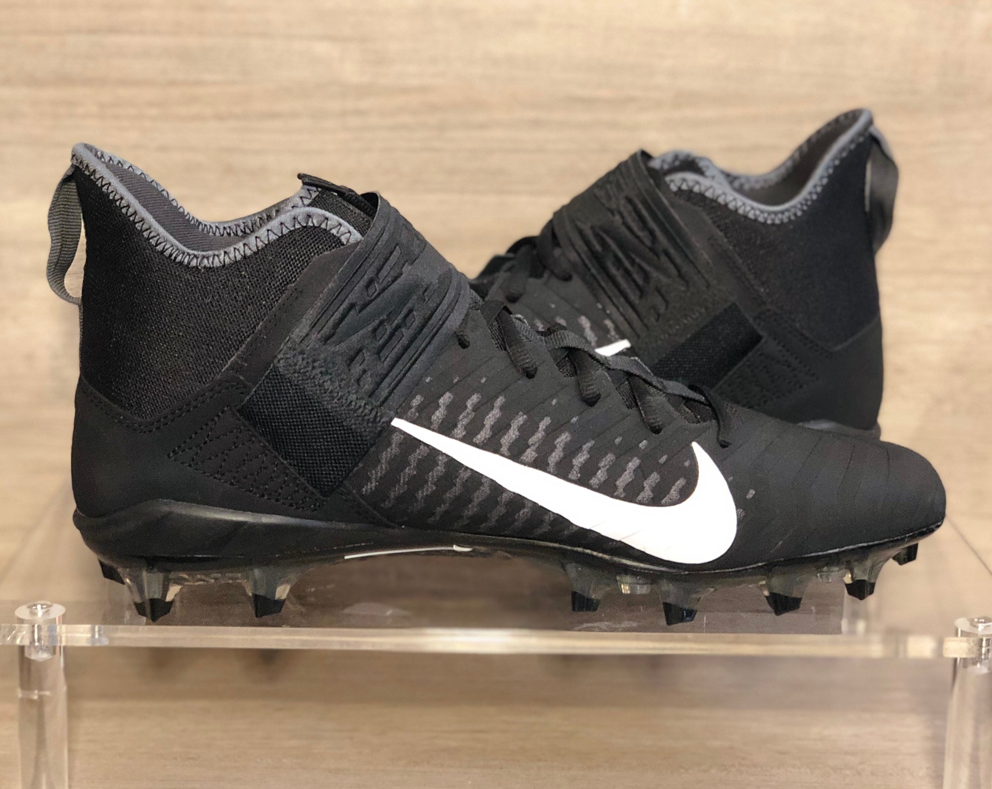 Nike Alpha Menace Pro 2 Mid Football Cleats AQ3209-002 Mens 