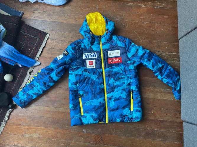 Lightly Used 2021-2022 US Ski Team Light Puffy Jacket Size L