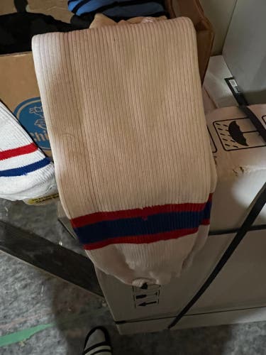 Montreal Canadiens  Knit White Used XL  Socks