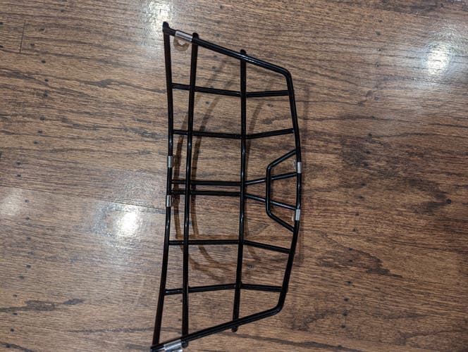 Senior New Bauer NME Goalie Mask