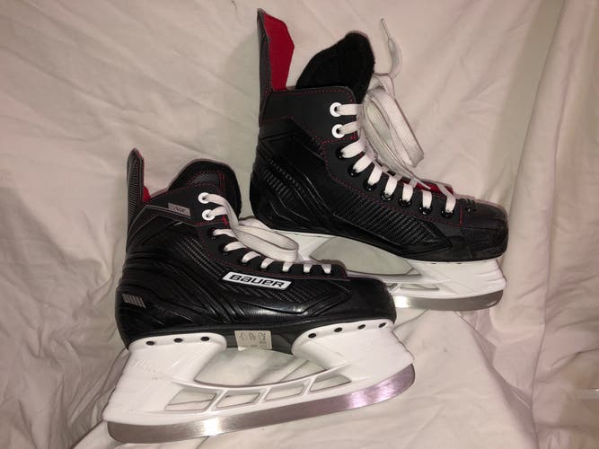 Used Bauer Regular Width Size 4 Ns Hockey Skates