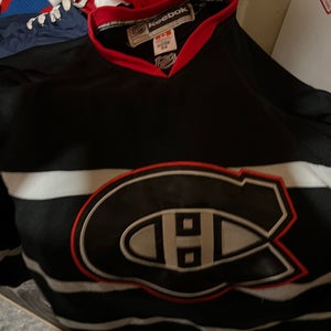 Montreal Canadiens jersey size 54