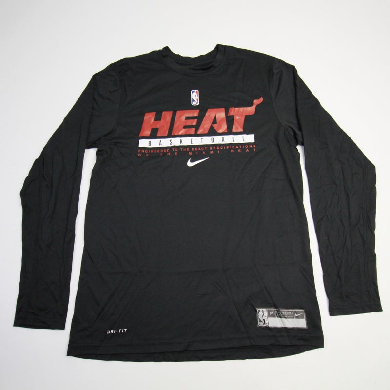 Nike Men's Houston Rockets Red Practice Long Sleeve T-Shirt, Medium