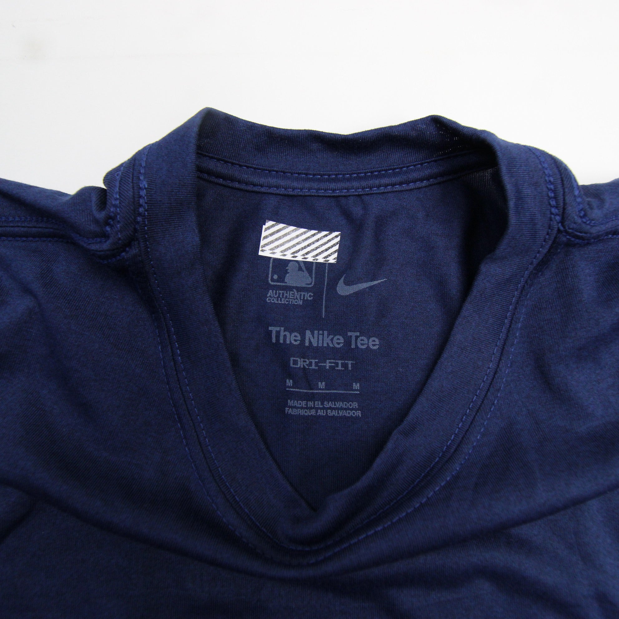 Atlanta Braves Nike Dri-Fit Long Sleeve Shirt Men's Navy Used L