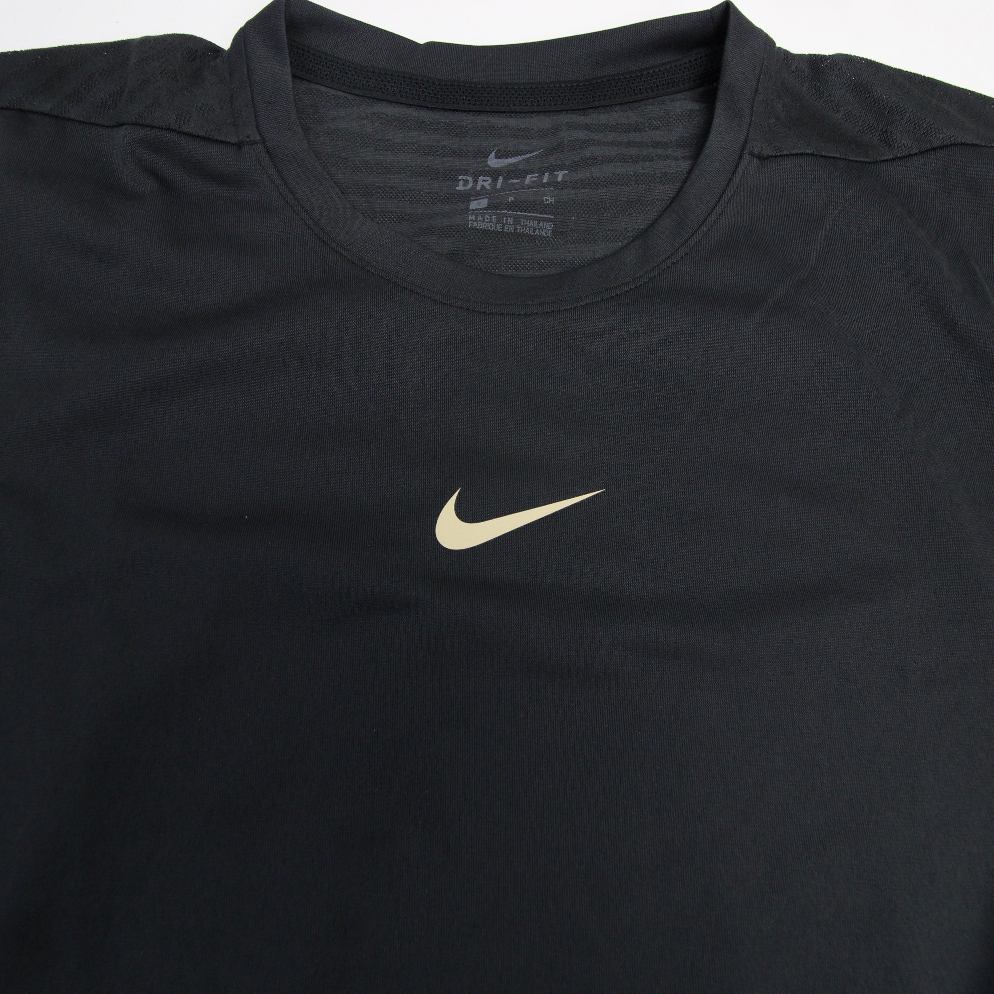 Nike Sportswear Men's T-Shirt. Nike CH