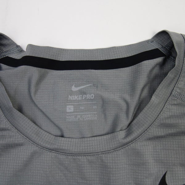 Nike Pro Sleeveless Compression Top