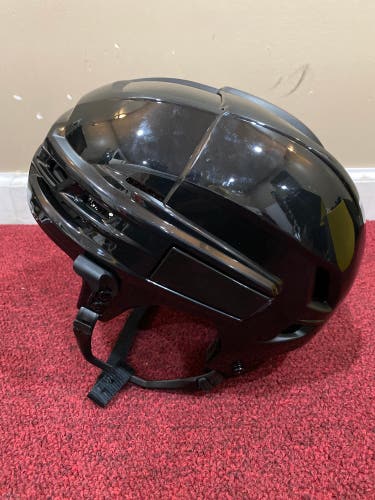 New Medium CCM Pro Stock Super Tacks X Helmet Item#STCPSBM