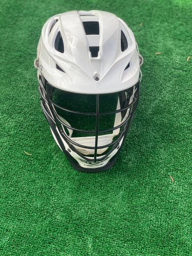 Player's Cascade S Helmet
