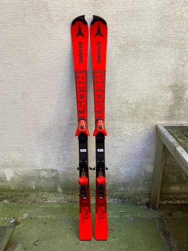 2022 Atomic Redster S9 152cm SL Race Skis