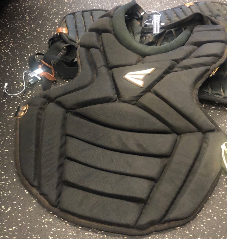 Nike 17” red gray pro issue catchers chest protector