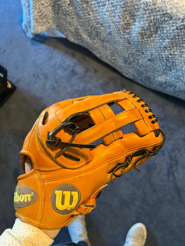 12.75" A2000 Baseball Glove