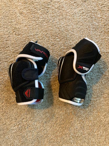 Used Medium Bauer Vapor x800 lite Elbow Pads