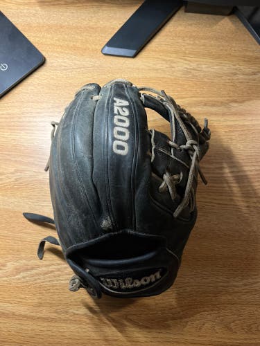 11.5" Black A2000 Glove