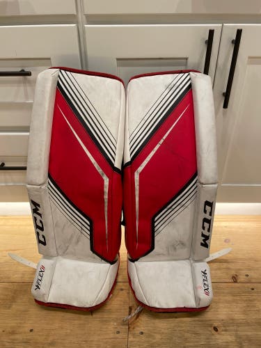 Used 26" CCM Y Flex Goalie Leg Pads