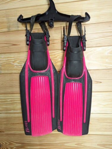 Pink US Divers Aqua Lung Blades Open Heel Scuba Dive Snorkel Fins Flippers Small