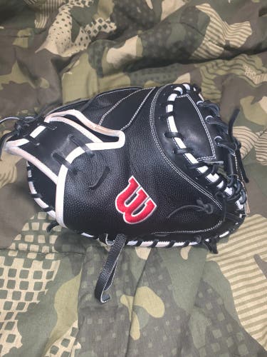Catcher's 33.5" A2000 M1 Baseball Glove