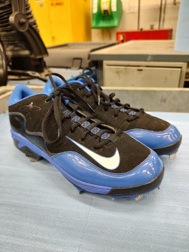 Size 11 Nike Swingman Metal Cleats