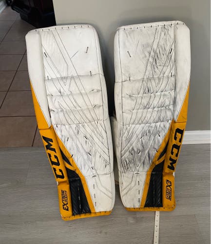 34" CCM  Eflex4 Goalie Leg Pads