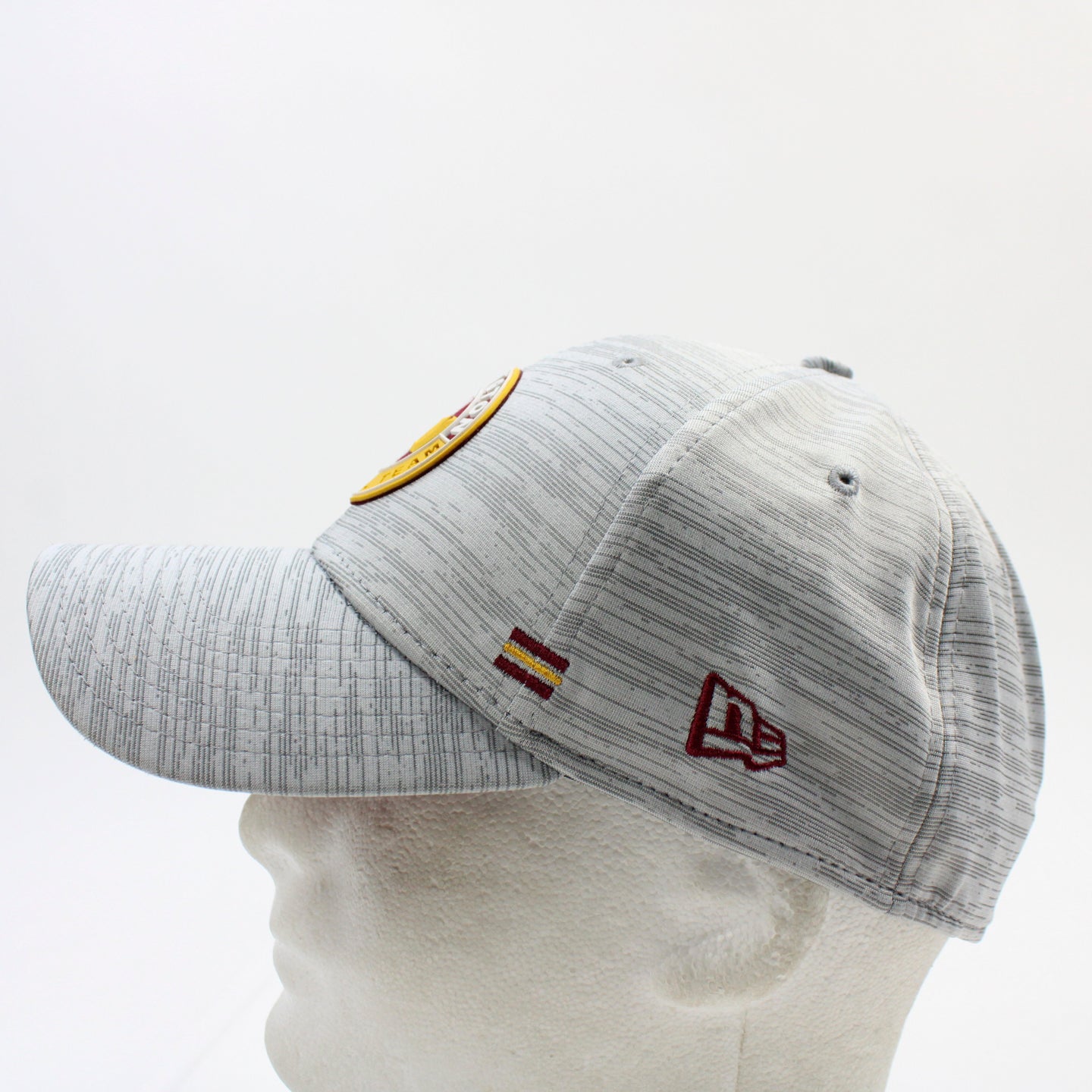 New Era, Accessories, New Era 39thirty Washington Redskins Hat Gray  Breast Cancer Cap Sm