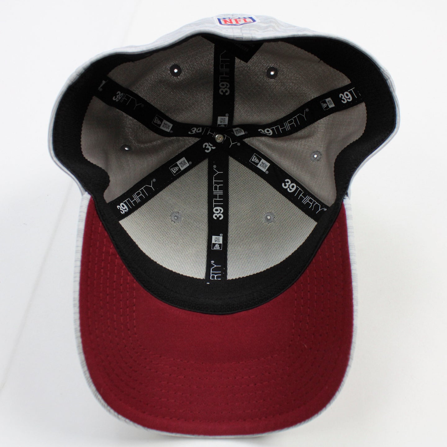 Washington Commanders New Era 39THIRTY Fitted Hat Unisex used Light Gray/Cardinal SM/MD SM/MD