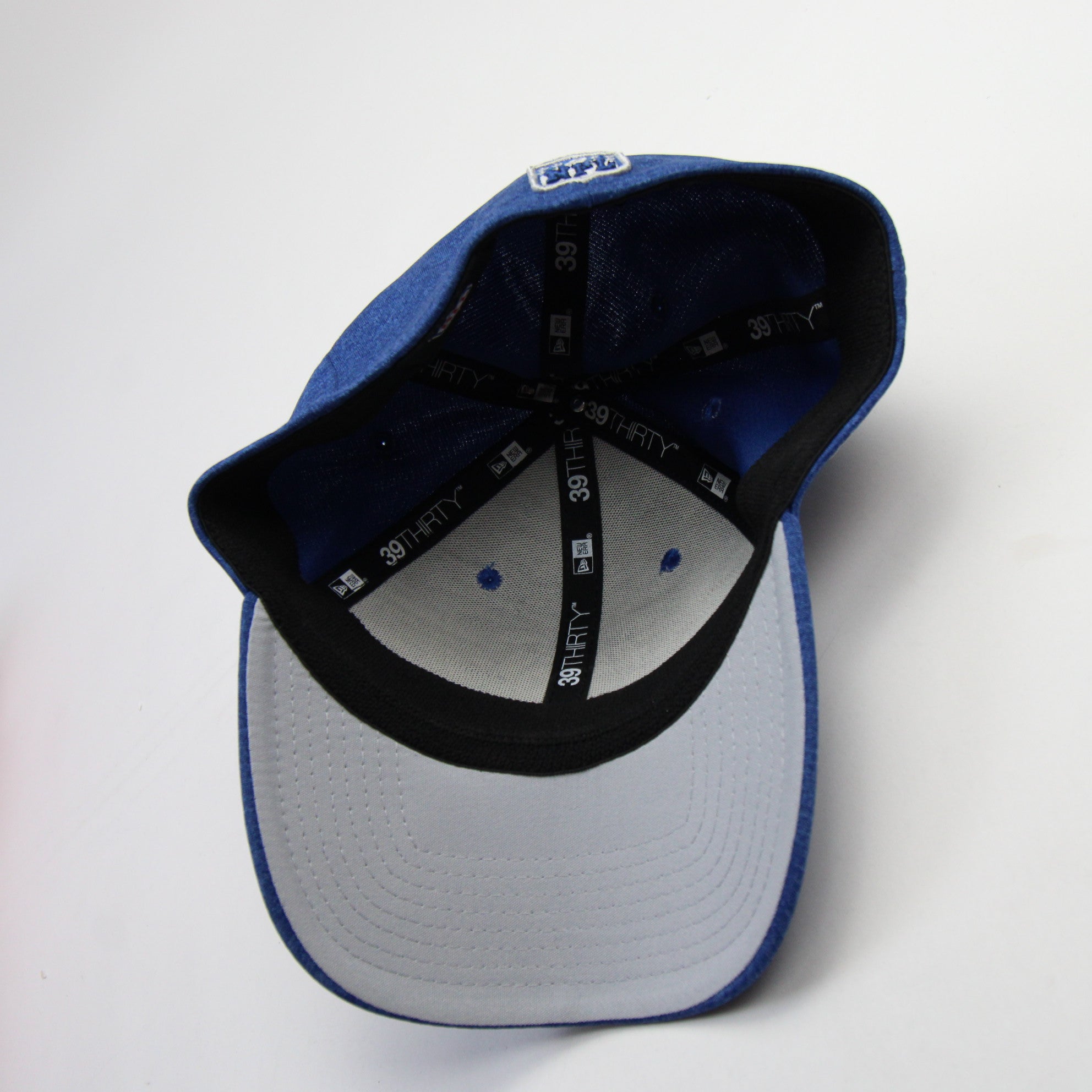 New Era Men's Indianapolis Colts 2023 Sideline Historic 39THIRTY Stretch Fit Hat - Blue - S/M Each