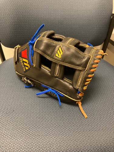 Re-laced/reconditioned Mizuno MZ Supreme Pro Model 1st Base Mitt-13.5’ RHT
