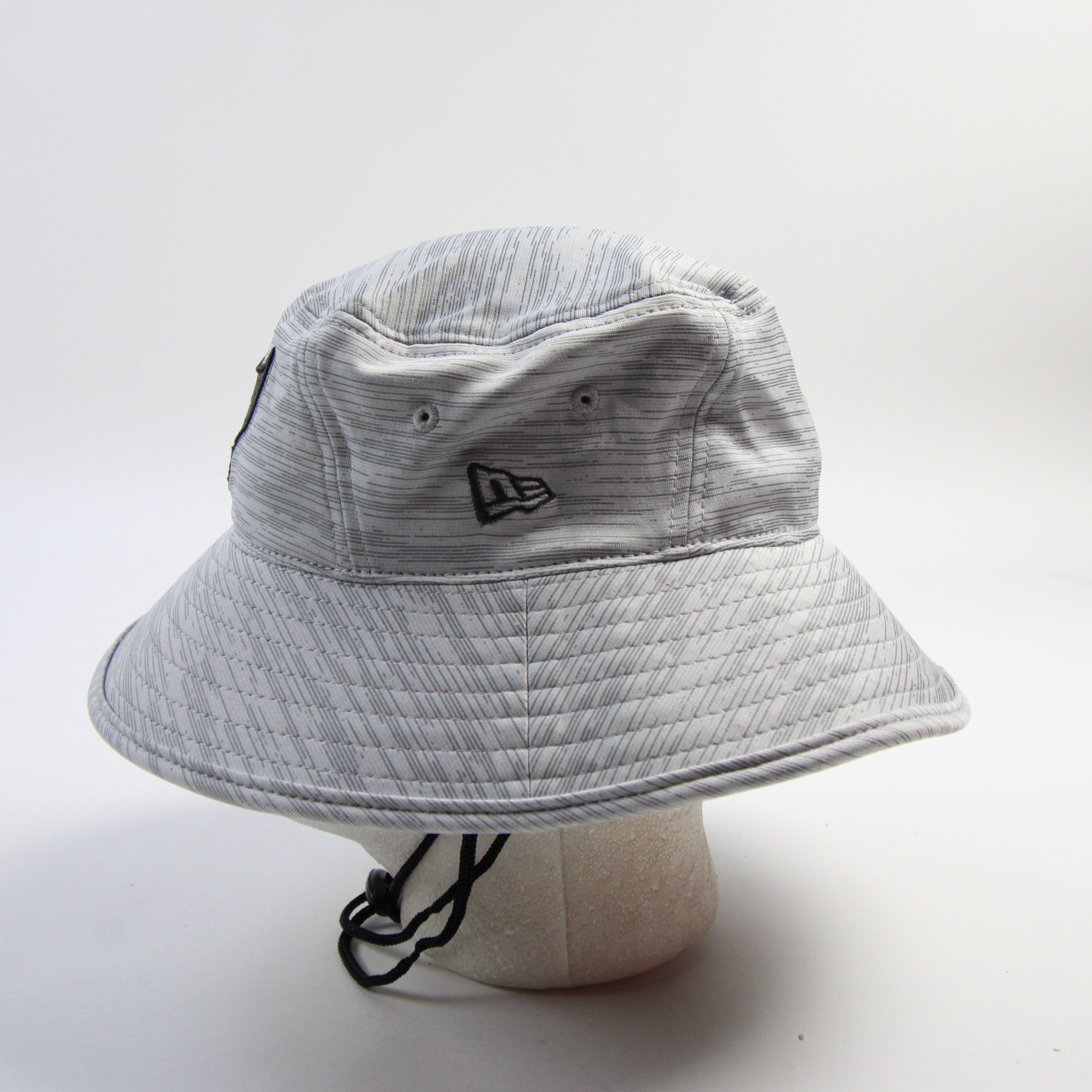 Tampa Bay Buccaneers New Era Bucket Hat Men's Light Gray Used MD