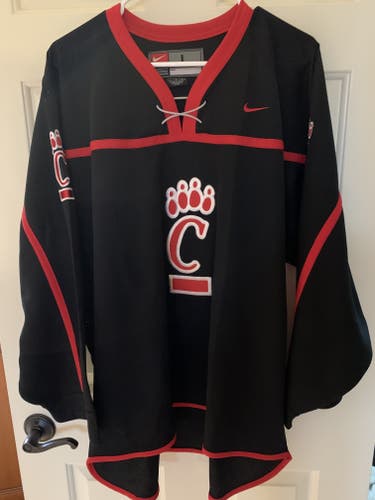 University of Cincinnati Hockey Jersey
