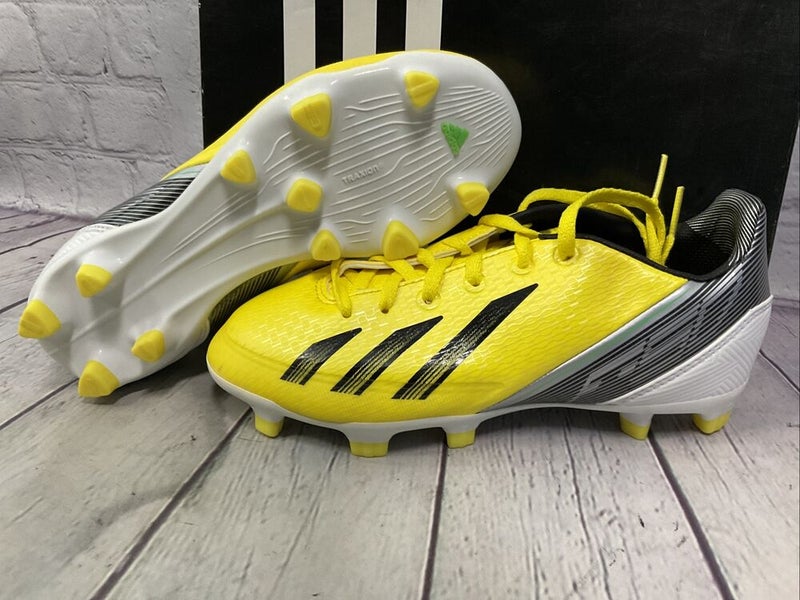 Limpia el cuarto fluir vender Adidas F30 Trx FG Youth Soccer Cleats Size 1.5 Yellow Black New With Box |  SidelineSwap