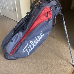 New Titliest Players 4 Stand Bag