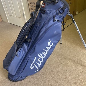 New Titliest Players 4 Stand Bag