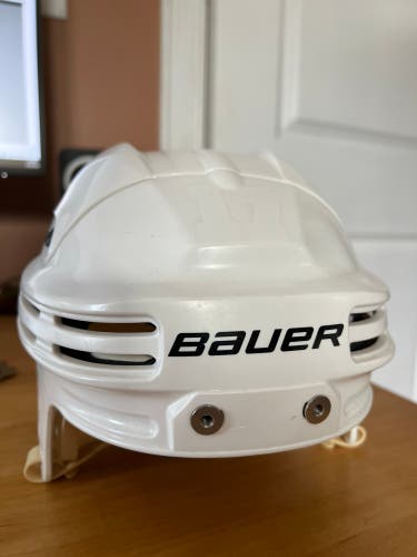 Used Medium Bauer  4500 Helmet