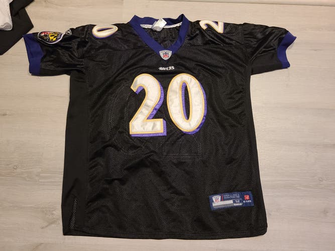 Ed Reed - ravens black jersey. Lg/xl