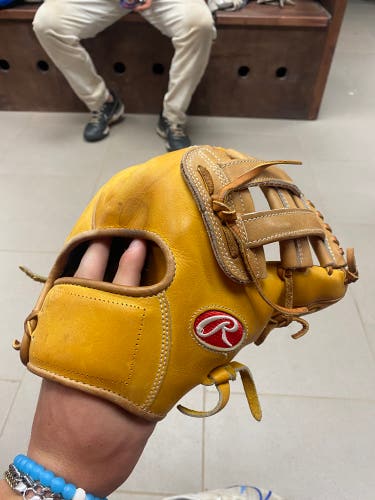 Used Infield 11.75" Heart of the Hide Baseball Glove