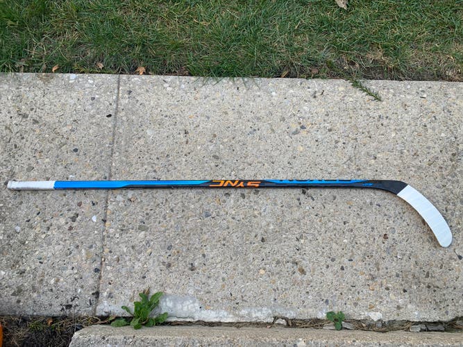 Bauer Nexus Sync Intermediate 65 flex left hand P92 flex stick