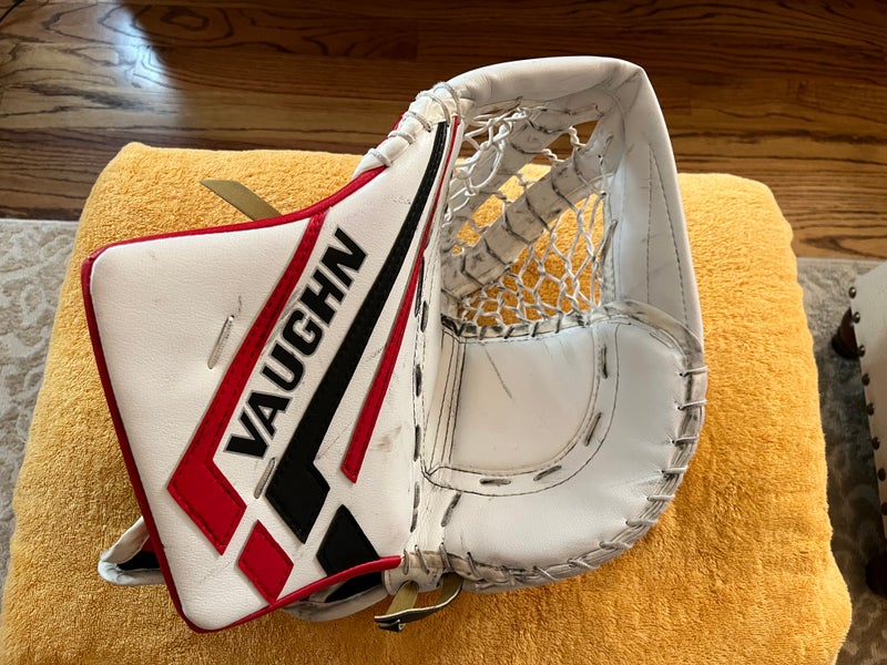 Used Regular Vaughn Velocity VE8 Glove Set